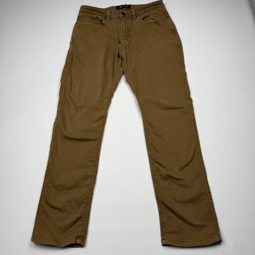 DU/ER No Sweat Relaxed Taper Jeans Mens 32x30 Brown N2X Stretch Denim Pants